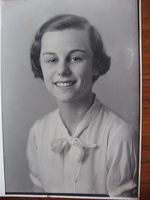 arnett-lenore-grad