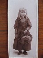 vandyke-claire-92-2