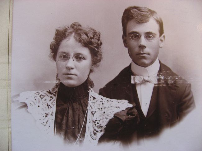 arnett-florence-howard_787d.jpg
