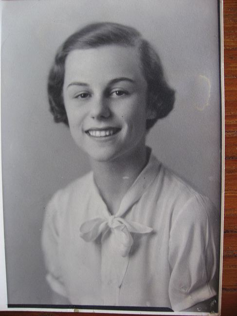 arnett-lenore-grad.jpg