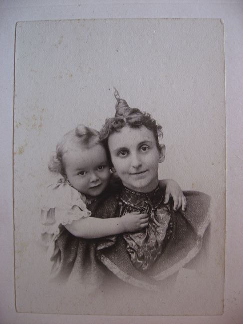 fulton-roy-annie.jpg
