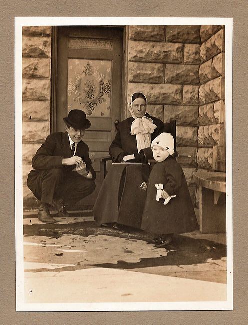 capps-guy-alice-alexandra.jpg